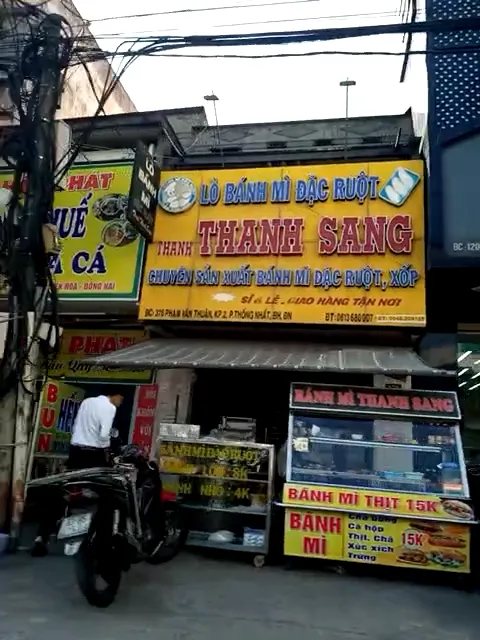 Địa điểm, cửa hàng lò bánh mì Địa điểm, cửa hàng lò bánh mì