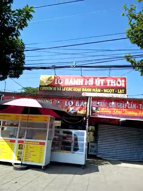 Địa điểm, cửa hàng lò bánh mì Địa điểm, cửa hàng lò bánh mì