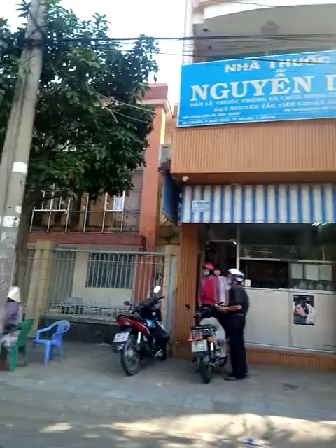 nhà thuốc tây