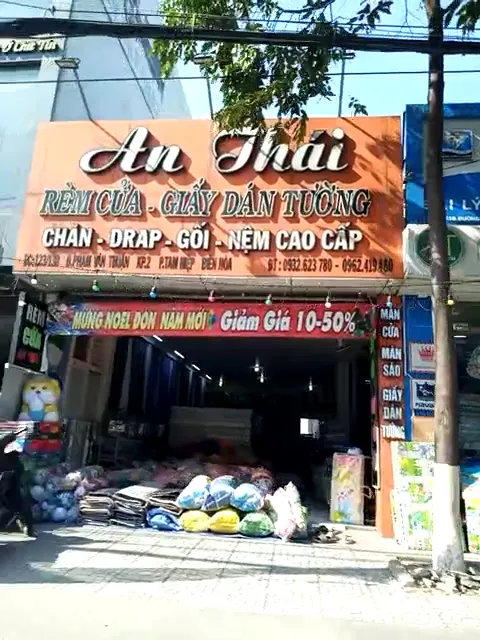 Địa điểm, cửa hàng chuyên cung cấp rèm cửa - giấy dán tường - chăn - drap - gối - nệm cao cấp Địa điểm, cửa hàng chuyên cung cấp rèm cửa - giấy dán tường - chăn - drap - gối - nệm cao cấp