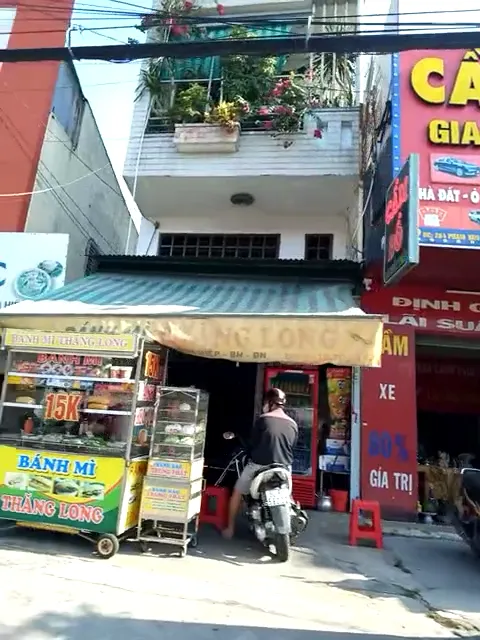 tiệm bánh mì - nước ngọt