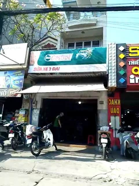 tiệm sửa xe