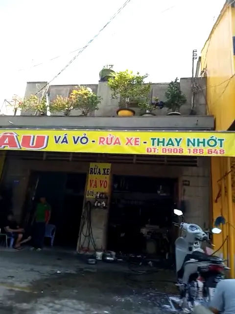 vá vỏ rửa xe thay nhớt