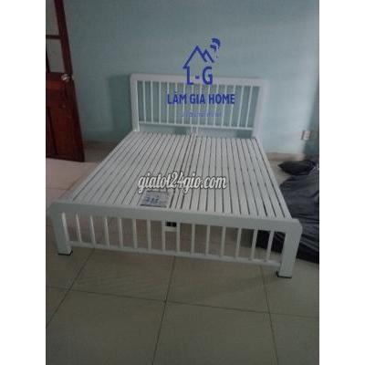 Giường, Chăn Ga Gối Nệm Huyện Bình Chánh - Hồ Chí Minh Giường Sắt Màu Trắng Của Shop---0 Giường, Chăn Ga Gối Nệm Huyện Bình Chánh - Hồ Chí Minh Giường Sắt Màu Trắng Của Shop---0