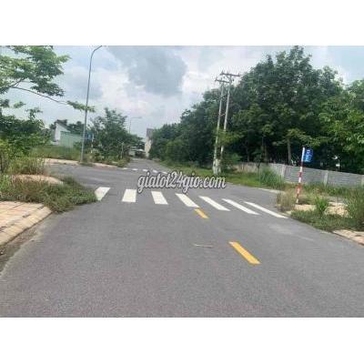 Mua Bán Đất Thị Xã Tân Uyên - Bình Dương Chính Chủ Ngộp Cần Bán Gấp Mua Bán Đất Thị Xã Tân Uyên - Bình Dương Chính Chủ Ngộp Cần Bán Gấp