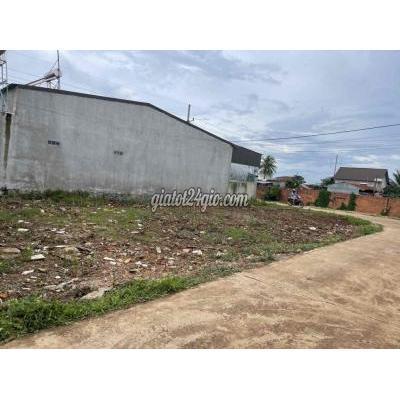 Mua Bán Đất Thành Phố Buôn Ma Thuột - Đắk Lắk 12,08 X 22 82tc ..đả Tách Ra 2 Bìa Hẽm Tố Hữu Mua Bán Đất Thành Phố Buôn Ma Thuột - Đắk Lắk 12,08 X 22 82tc ..đả Tách Ra 2 Bìa Hẽm Tố Hữu