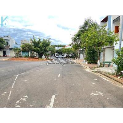 Mua Bán Đất Thành Phố Buôn Ma Thuột - Đắk Lắk Đất Tc 100%,5*21m,đg Trần Quang Diệu,gần Bigc,khu Mai Xuân Thưởng Mua Bán Đất Thành Phố Buôn Ma Thuột - Đắk Lắk Đất Tc 100%,5*21m,đg Trần Quang Diệu,gần Bigc,khu Mai Xuân Thưởng