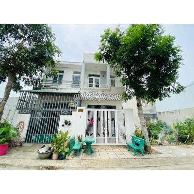mua bán nhà ở huyện đức hòa - long an bán nhà 1 trệt 1 lầu giá rẻ shr bao sang tên
