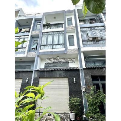 Mua Bán Nhà Ở Quận 12 - Hồ Chí Minh Bán Căn Nhà 2 Lầu Sân Thượng. Khu Víp Ngay Gần Cầu Vượt, Ngã Tư Ga Mua Bán Nhà Ở Quận 12 - Hồ Chí Minh Bán Căn Nhà 2 Lầu Sân Thượng. Khu Víp Ngay Gần Cầu Vượt, Ngã Tư Ga