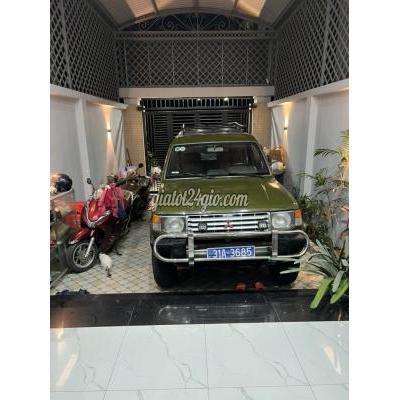 ô tô thành phố thủ dầu một - bình dương cần bán xe jajero, 7 chỗ , sx năm 1993