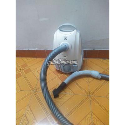 thiết bị vệ sinh, nhà tắm quận tân bình - hồ chí minh máy hút bụi trắng electrolux 1600w zin tốt đẹp