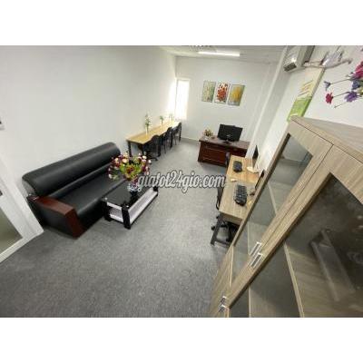 thuê mặt bằng kinh doanh quận tân bình - hồ chí minh vp mới, có sẵn bàn ghế, phù hợp 8- 10 người ngồi tại landmart building