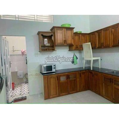 thuê nhà ở quận ninh kiều - cần thơ nhà 1 lầu mới đẹp , gần chợ tầm vụ , có nội thất