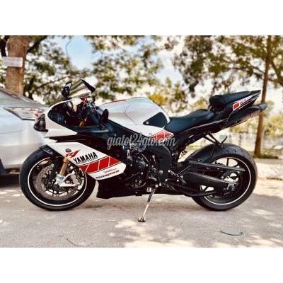 Xe Máy Thành Phố Thủ Đức - Hồ Chí Minh Yamaha R1- 1000cc Đăng Ký Lần Đầu 2012 Xe Đẹp. Xe Máy Thành Phố Thủ Đức - Hồ Chí Minh Yamaha R1- 1000cc Đăng Ký Lần Đầu 2012 Xe Đẹp.