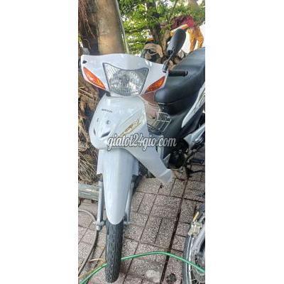 xe máy quận tân phú - hồ chí minh wave alpha 110 hq như hình,xe rất đẹp, máy êm nhẹ