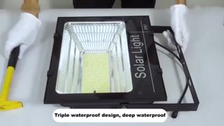 Đèn Năng Lượng Mặt Trời 500W IP67 Tiết Kiệm Điện Có Điều Khiển Tự ...