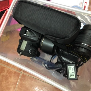 Hộp chống ẩm máy ảnh 10 lít quà tặng...