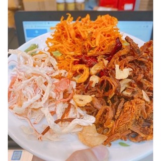 Khô 3 Vị Mix hộp 300gr KHÔ GÀ KHÔ HEO MỰC SỢI HẤP DỪA đo ăn văt... Khô 3 Vị Mix hộp 300gr KHÔ GÀ KHÔ HEO MỰC SỢI HẤP DỪA đo ăn văt...