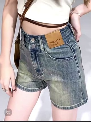 Quần Short Jeans Nữ , Quần Đùi Nữ Chất Liệu Denim Thiết Kế Mác Trư...