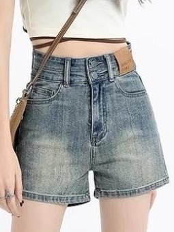 Quần Short Jeans Nữ , Quần Đùi Nữ Chất Liệu Denim Thiết Kế Mác Trư...