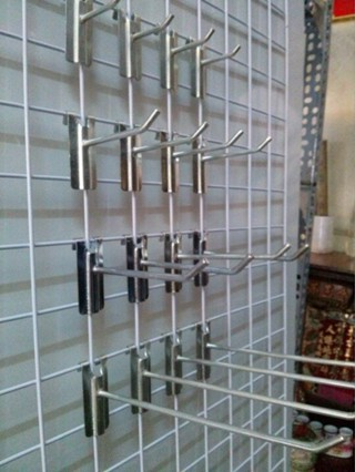 Móc treo ốp lưng, phụ kiện điện thoại, móc cài lưới sắt, tay cài l...