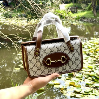 Túi đeo chéo sang trọng phong cách Hàn Quốc...