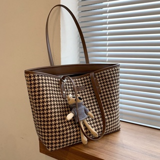 Túi Xách Công Sở Nữ Đẹp Đeo Chéo Thời Trang Cao Cấp SITUIVI - TDC1...