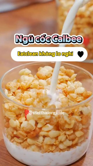 MỚI  TẶNG 50GNgũ cốc Calbee Nhật Ăn Kiêng Giảm Cân Mix Sữa Chua Tr...
