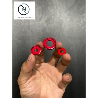 Long đền nhôm đỏ gắn nhiều vị trí trên xe và dàn áo size 6li, 8li,...