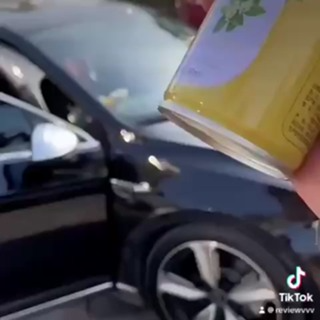 Chai xịt khử mùi ô tô, diệt khuẩn khử mùi nội thất ô tô an toàn và... Chai xịt khử mùi ô tô, diệt khuẩn khử mùi nội thất ô tô an toàn và...