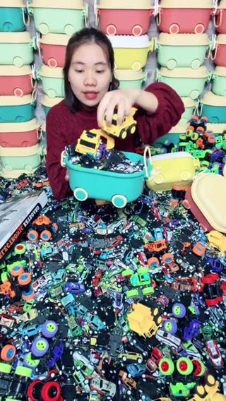 Đồ Chơi Ô Tô Mini Hợp Kim Chạy Đà Nhiều Kiểu Dáng, Màu Sắc Cho Bé ...