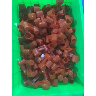 Máng uống nước tự động nút chai cho chim, gà...