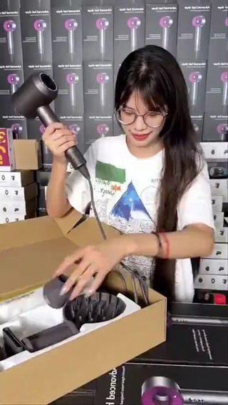 Máy sấy tóc 2 chiều nóng lạnh công suất lớn 1600W nhanh khô tóc, 3...