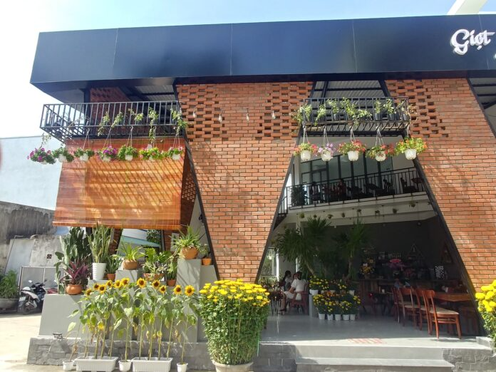 Top 11 Quán Cafe Đẹp Ở Tuy Hòa Sang...
