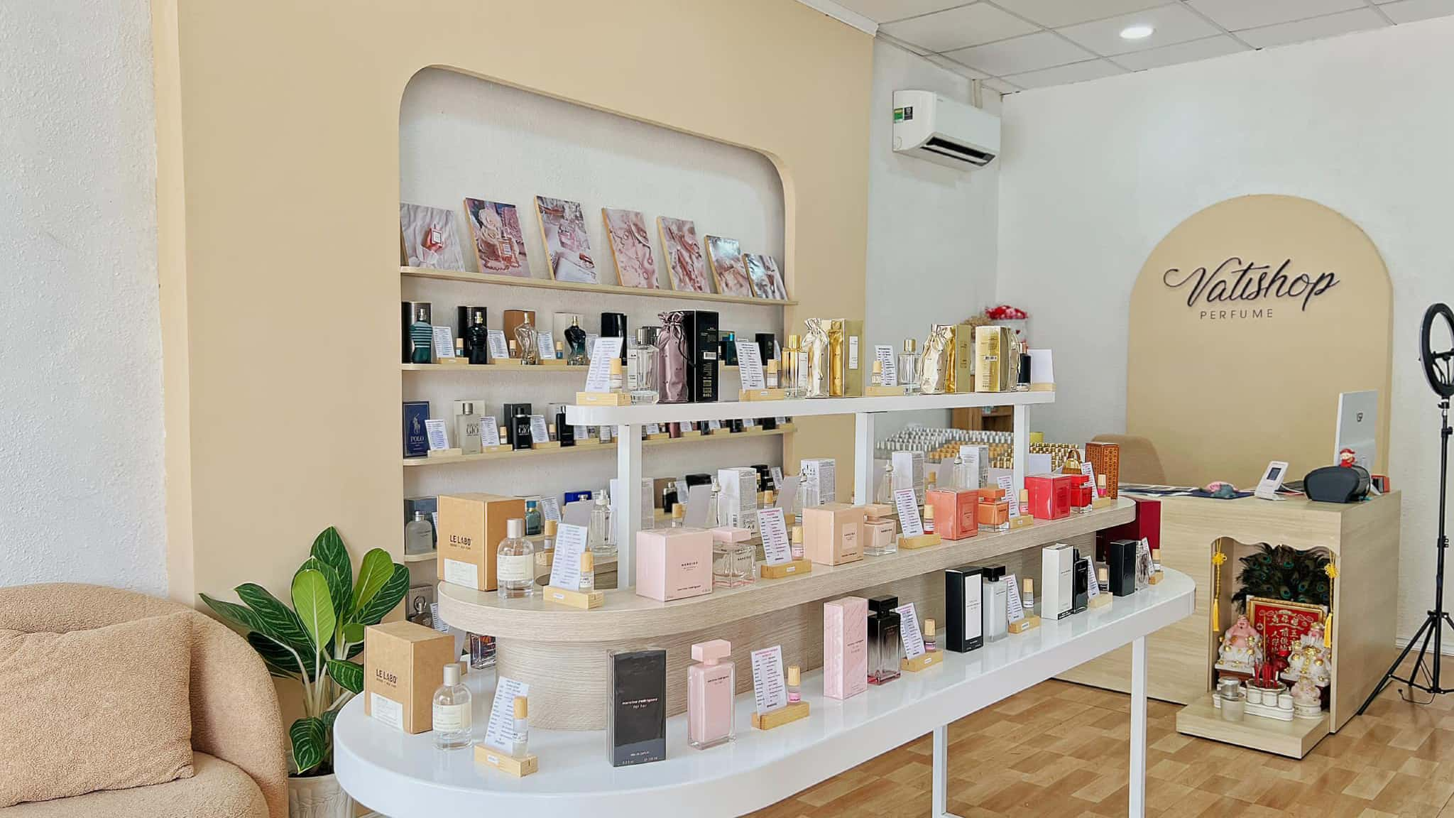 TOP 10 Địa Điểm Bán Nước Hoa Tây Ni...