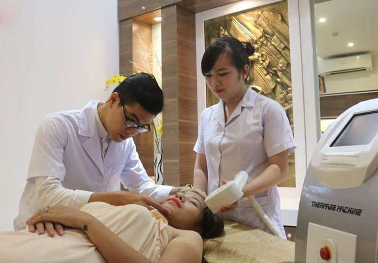 Lưu Ngay Top 10 Địa Chỉ Trị Sẹo Lồi...