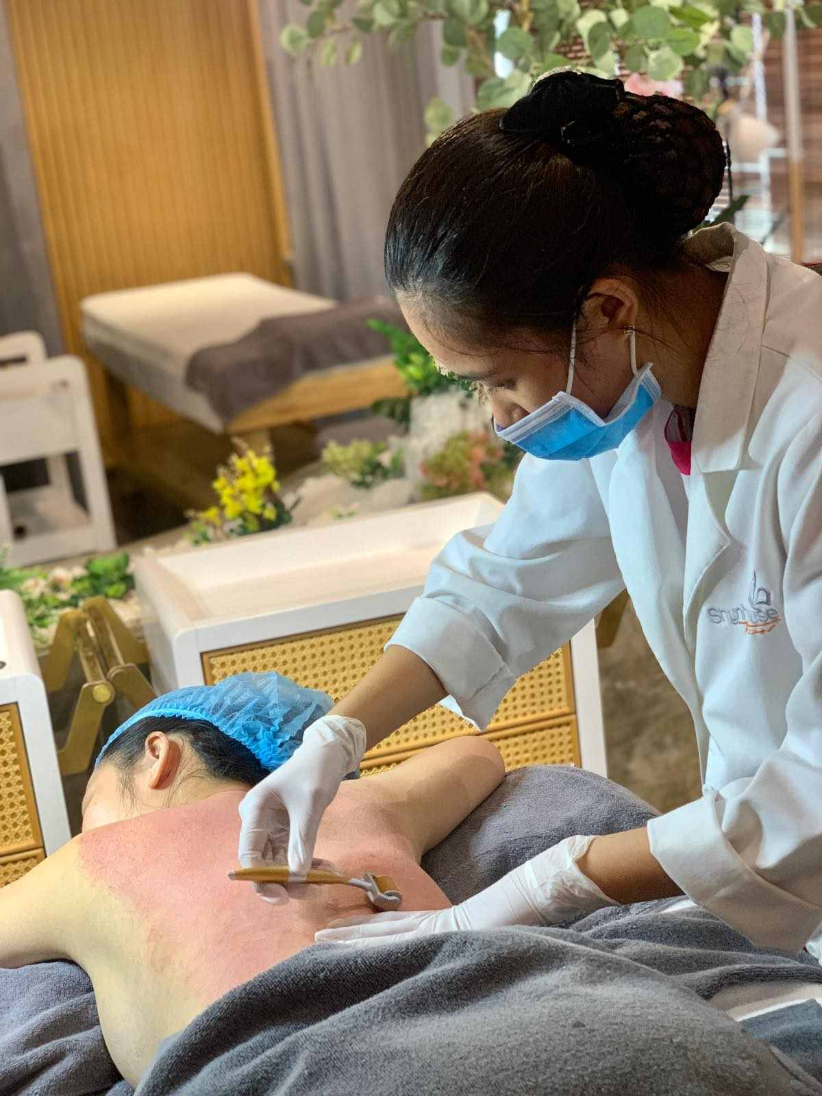 Top 11 Spa Trị Mụn Lưng Đà Nẵng Chấ...