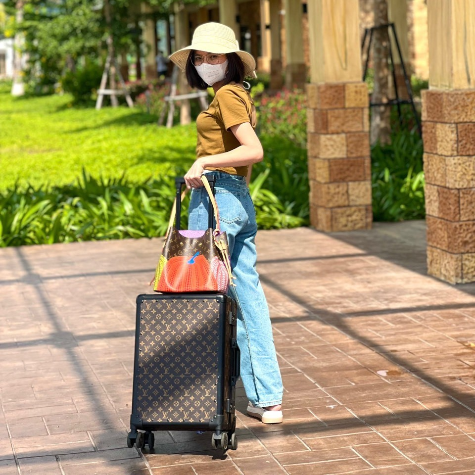Vali kéo du lịch LV, hàng Quảng Châu cao cấp ( Size 20/24inch )...