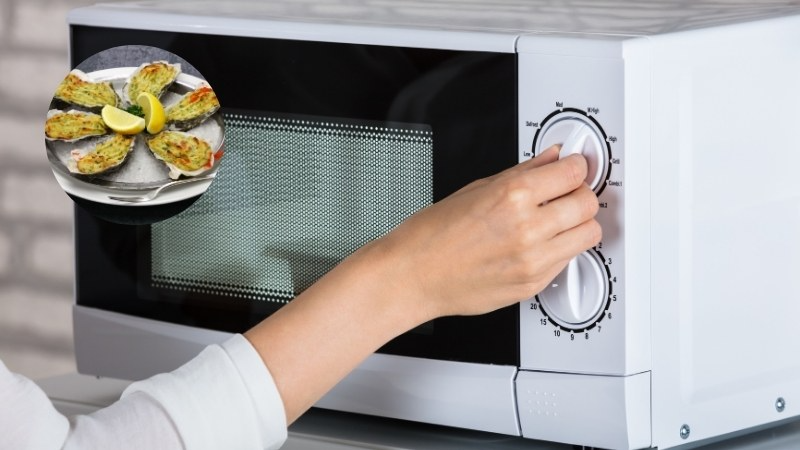 3 Nướng hàu bằng lò vi sóng