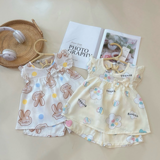 NT019 (có cúc mở) Bộ cộc tay vải lanh (tole) sát nách dáng cánh ti... NT019 (có cúc mở) Bộ cộc tay vải lanh (tole) sát nách dáng cánh ti...