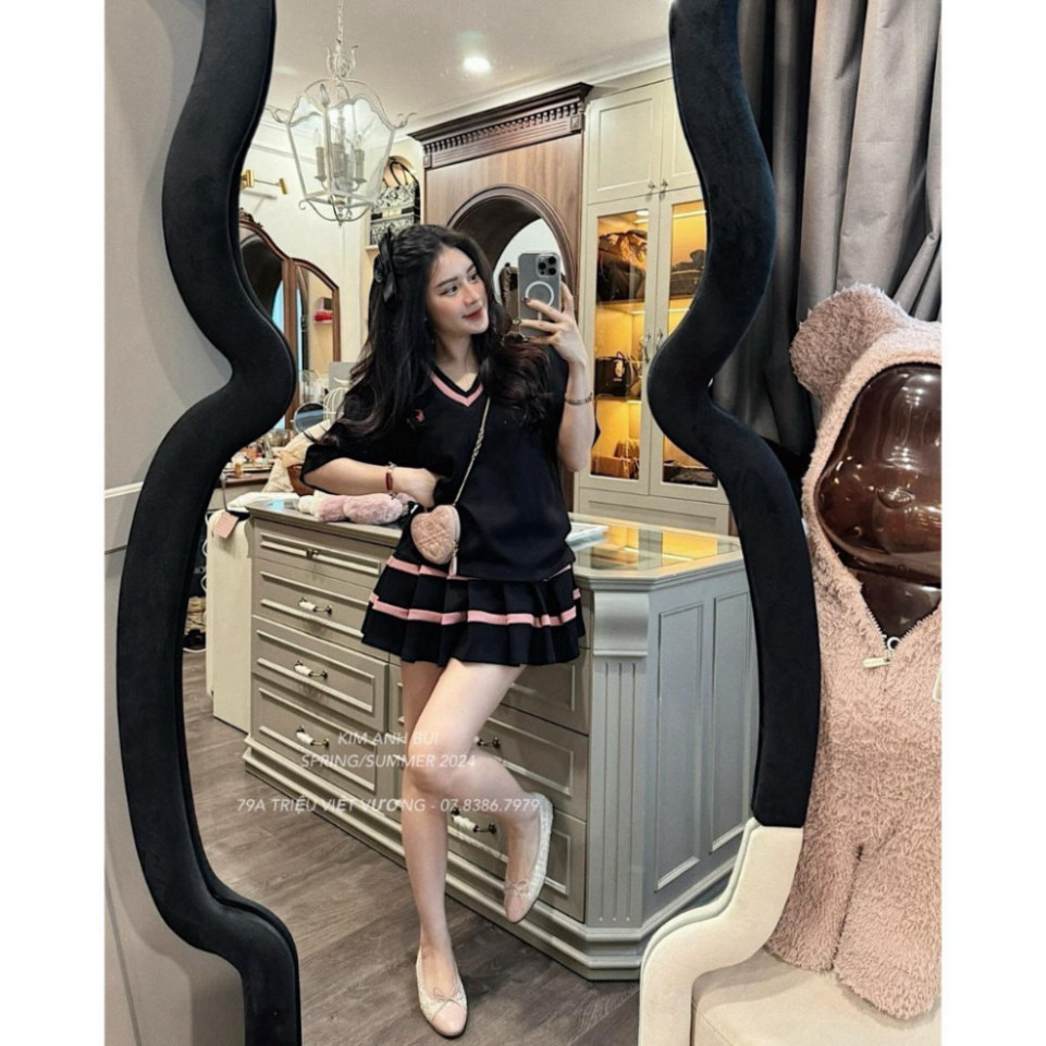 Sét Đồ Nữ Áo Thêu Ngựa Cổ V Phối Màu Bo Dệt Ngắn Tay Mix Chân Váy ...