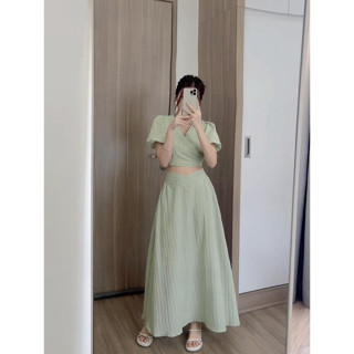 Set Áo Cổ V Buộc Nơ Lưng Kèm Chân Váy Dài